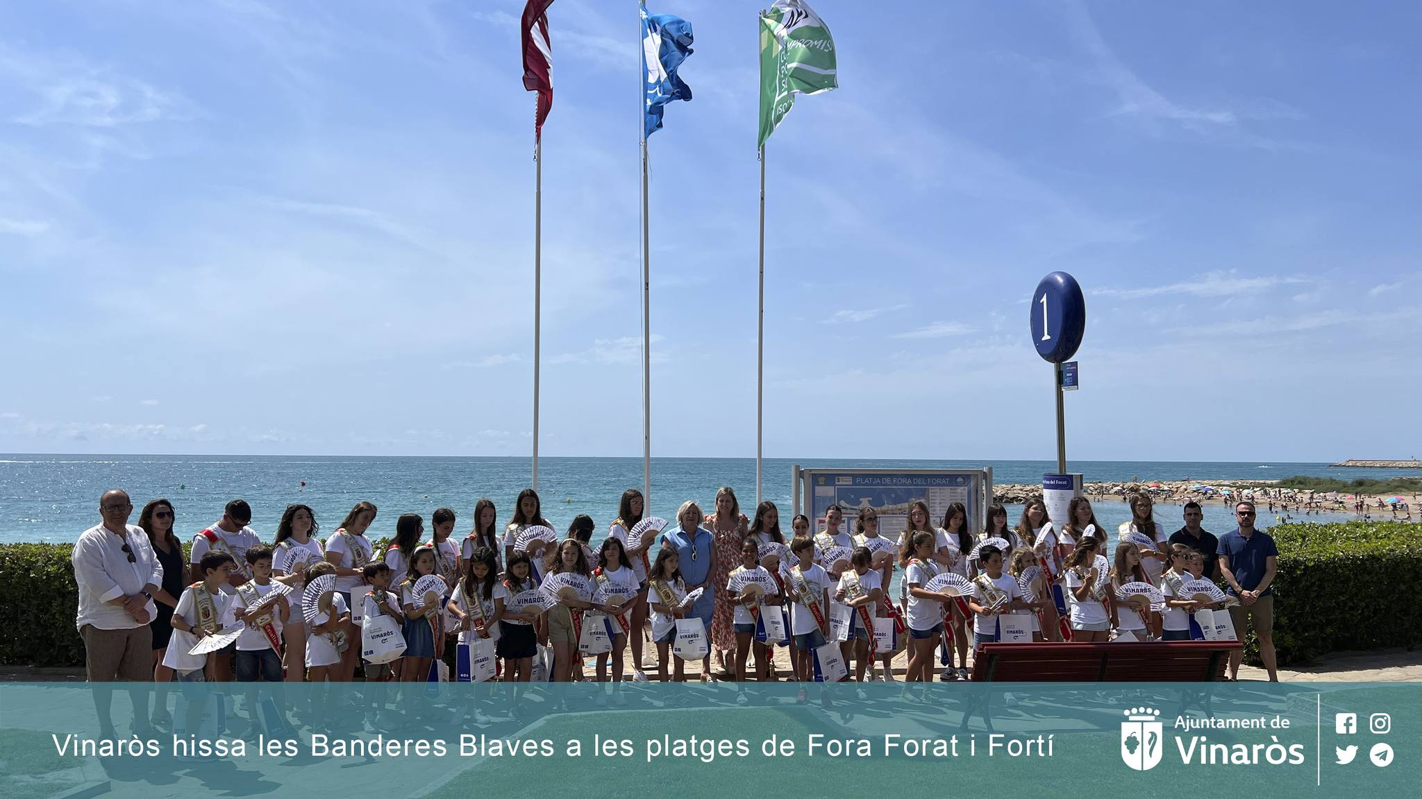 Vinaròs iza las Banderas Azules en las playas de Fora del Forat y Fortí