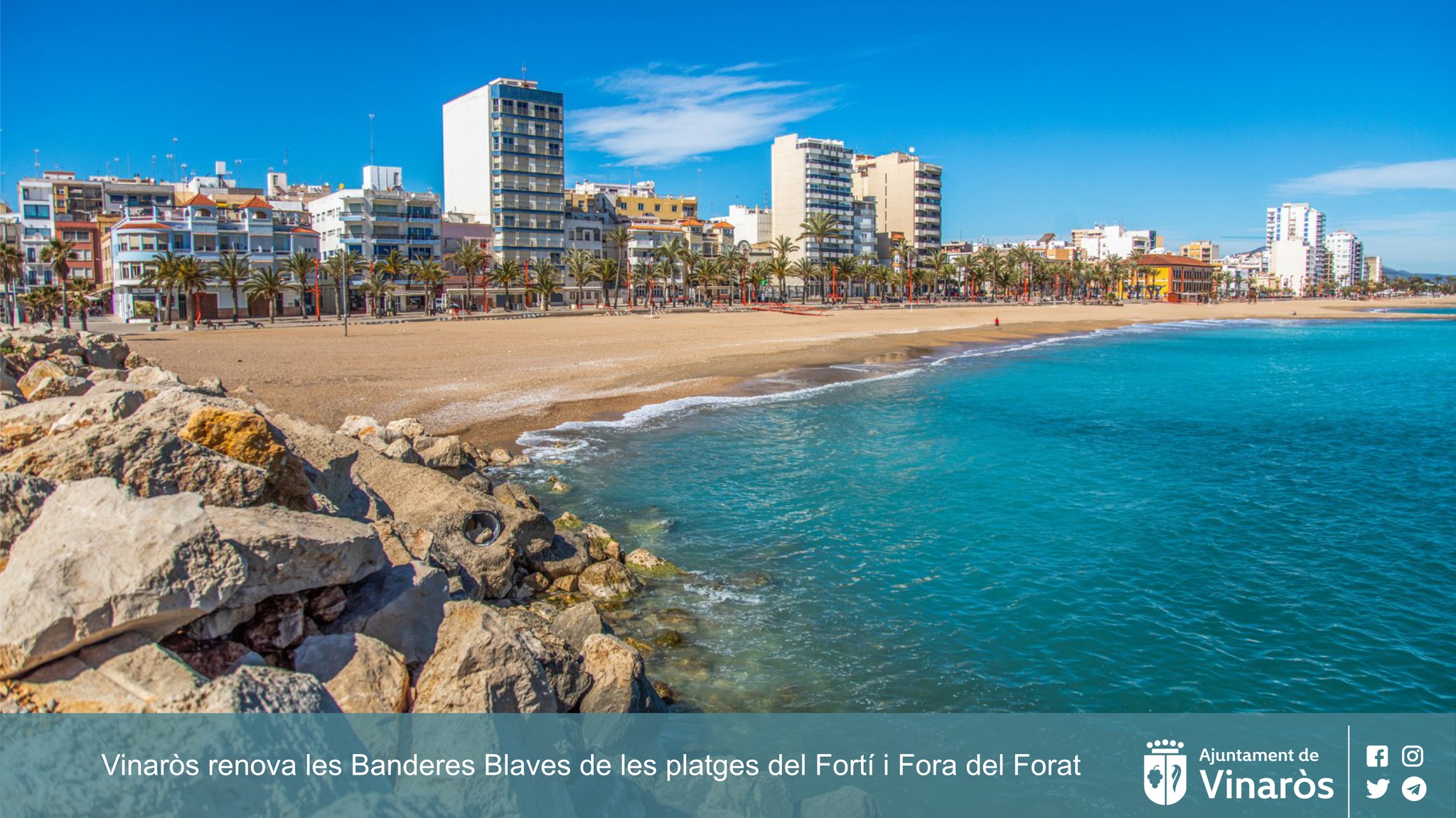 Vinaròs renueva las Banderas Azules de las playas del Fortí y Fora del Forat 2025