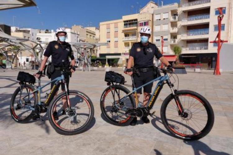 Policías bicicleta electrica